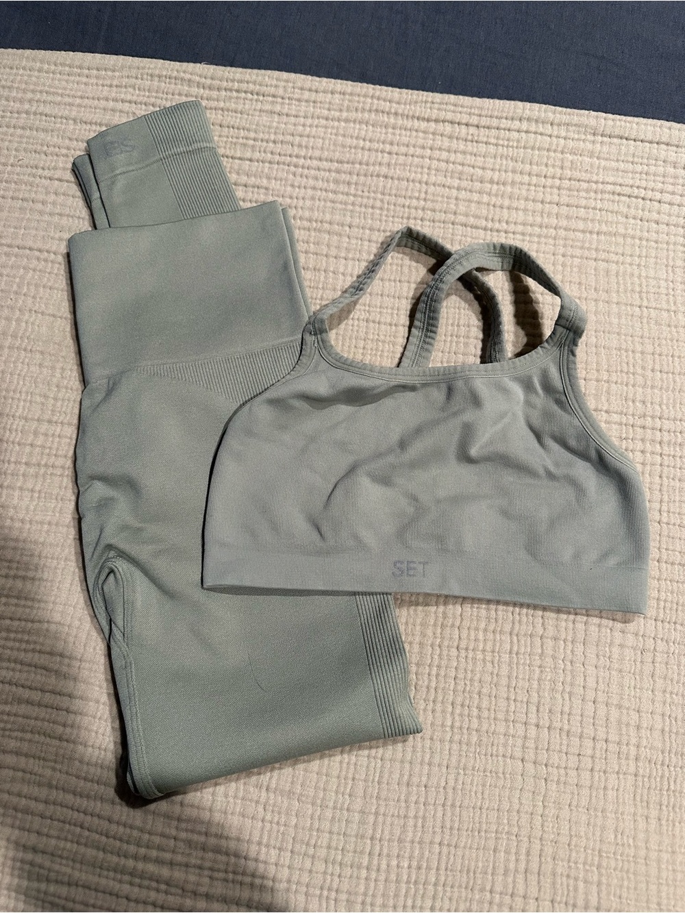 SET Active sports bra and leggings